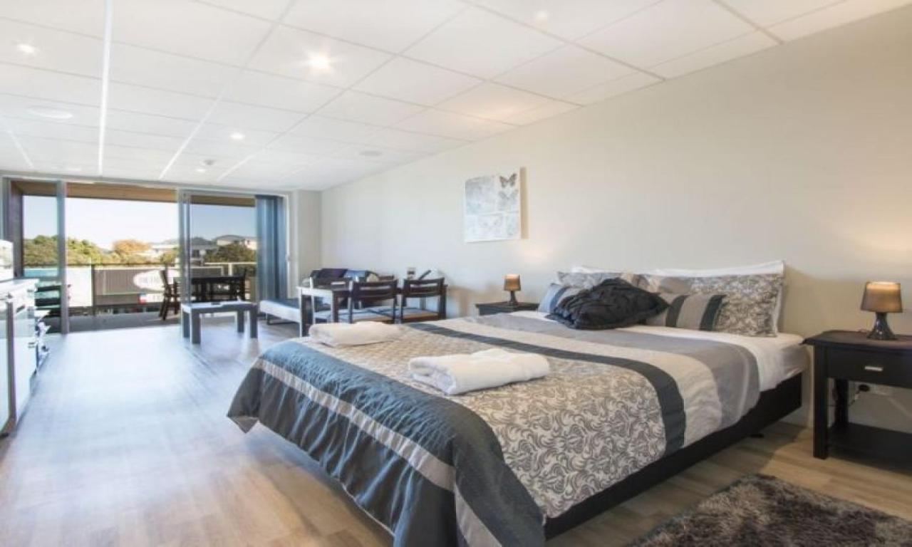 Beach Pacific Apartments Waihi Ruang foto